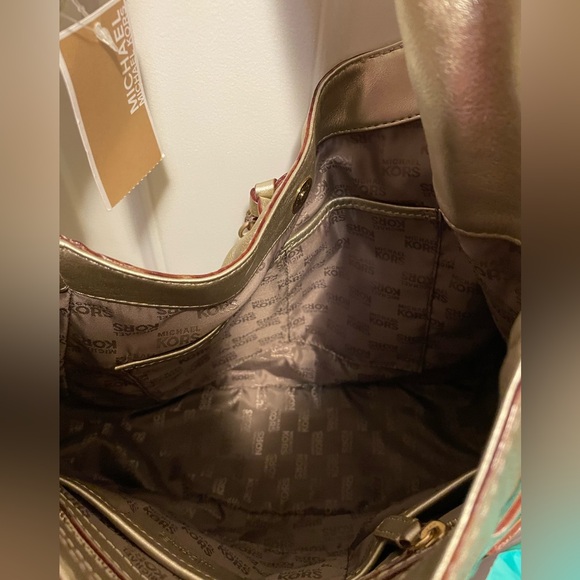 Michael Kors Astor gold Metallic Hobo Bag nwt - Picture 13 of 13